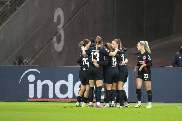 31 01 2024, xusrbx, Football Champions League Women, Eintracht Frankfurt Women FC Rosengard emspor, the players of Eintracht Frankfurt, goal celebration, goal scorer, Ilayda Acikgoez Eintracht Frankfurt, 20 , in the 18th minute of the match, DFL DFB REGULATIONS PROHIBIT ANY USE OF PHOTOGRAPHS as IMAGE SEQUENCES and or QUASI VIDEO Frankfurt am Main