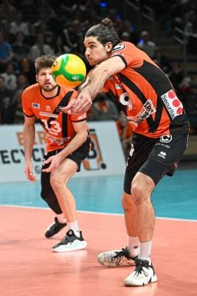 Berlin, Germany January 31, 2024 CL Volleyball 2023 2024 Berlin Recycling Volleys vs Tours VB In the picture Timothee Carle BR Volleys receiving the ball, in the background Ruben Schott BR Volleys Copyright: xFotostandx xReuhlx