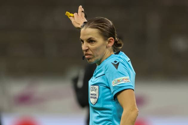 31 01 2024, xusrbx, Football Champions League Women, Eintracht Frankfurt Women FC Rosengard emspor, Stephanie Frappart Referee , DFL DFB REGULATIONS PROHIBIT ANY USE OF PHOTOGRAPHS as IMAGE SEQUENCES and or QUASI VIDEO Frankfurt am Main