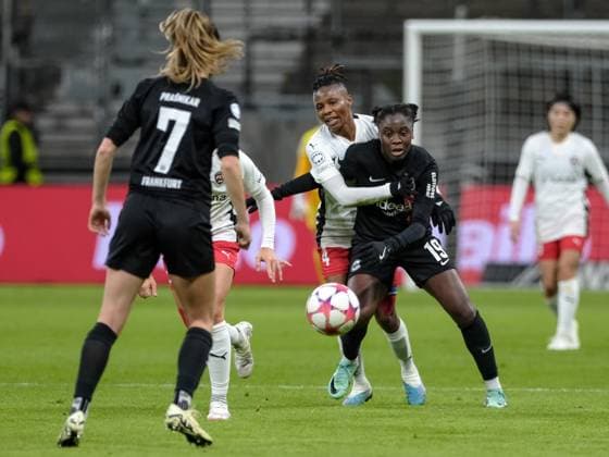 Halimatu Ayinde FC Rosengard, 04 in duel with Nicole Anyomi Eintracht Frankfurt, 19 , GER, Eintracht Frankfurt vs FC Rosengard, Football, UEFA Womens Champions League, Group stage, Matchday 6, 2023 2024 season, 31 01 2024 GER, Eintracht Frankfurt vs FC Rosengard, Football, UEFA Womens Champions League, Group stage, Matchday 6, 2023 2024 season, 31 01 2024 Frankfurt Copyright: xEibner-Pressefoto FlorianxWieganx EP_FWD