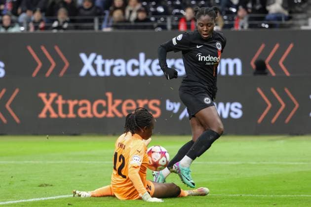 31 01 2024, xusrbx, Football Champions League Women, Eintracht Frankfurt Women FC Rosengard emspor, v l Angel Mukasa FC Rosengard, 12 , Nicole Anyomi Eintracht Frankfurt, 19 , DFL DFB REGULATIONS PROHIBIT ANY USE OF PHOTOGRAPHS as IMAGE SEQUENCES and or QUASI VIDEO Frankfurt am Main