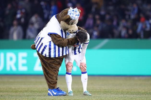 Bilder des Jahres 2024, Sport 01 Januar Sport Themen der Woche KW05 Sport Bilder des Tages 31.01.2024, xtgx, Fussball DFB Pokal 1 4 Finale, Hertha BSC Berlin - 1.FC Kaiserslautern emspor, v.l. Fabian Reese (Hertha, 11) enttaeuscht, schaut enttaeuscht, niedergeschlagen, disappointed (DFL DFB REGULATIONS PROHIBIT ANY USE OF PHOTOGRAPHS as IMAGE SEQUENCES and or QUASI-VIDEO) Berlin *** 31 01 2024, xtgx, Fußball DFB Pokal 1 4 Finale, Hertha BSC Berlin 1 FC Kaiserslautern emspor, v l Fabian Reese Hertha, 11 enttaeuscht, schaut enttaeuscht, niedergeschlagen, disappointed DFL DFB REGULATIONS PROHIBIT ANY USE OF PHOTOGRAPHS as IMAGE SEQUENCES and or QUASI VIDEO Berlin