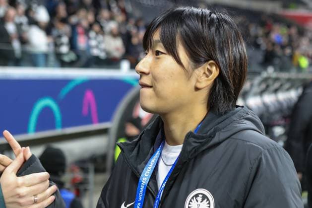31 01 2024, xusrbx, Football Champions League Women, Eintracht Frankfurt Women FC Rosengard emspor, Remina Chiba Eintracht Frankfurt, 15 , before the match, DFL DFB REGULATIONS PROHIBIT ANY USE OF PHOTOGRAPHS as IMAGE SEQUENCES and or QUASI VIDEO Frankfurt am Main