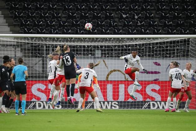 31 01 2024, xusrbx, Football Champions League Women, Eintracht Frankfurt Women FC Rosengard emspor, v l Virginia Kirchberger Eintracht Frankfurt, 13 , Guorun Arnardottir FC Rosengard, 3 , Halimatu Ayinde FC Rosengard, 4 , Bea Sprung FC Rosengard, 40 , DFL DFB REGULATIONS PROHIBIT ANY USE OF PHOTOGRAPHS as IMAGE SEQUENCES and or QUASI VIDEO Frankfurt am Main