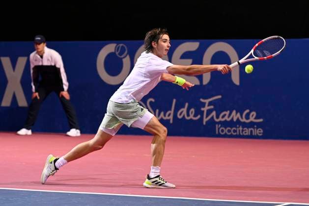 MONTPELLIER, FRANCE - FEBRUARY 1 : Alexander SHEVCHENKO (KAZ) during the 2nd round of the ATP, Tennis Herren 250 Open Sud de France tournament vs. Gregoire BARRERE (FRA) in Montpellier, France on February 1st, 2024. TENNIS : Open Sud de France ATP 250 - 01 02 2024 ValentinaClaret Panoramic 