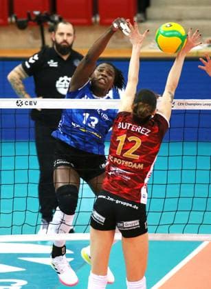 BAU 01 02 2024, Germany, Stuttgart Volleyball Champions League, Allianz MTV Stuttgart vs SC Potsdam, f l Krystal Rivers MTV , Rodica Buterez SC