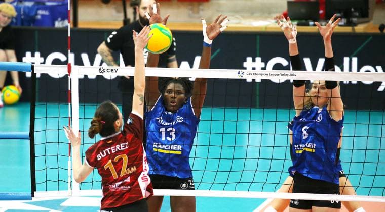 BAU 01 02 2024, Germany, Stuttgart Volleyball Champions League, Allianz MTV Stuttgart vs SC Potsdam, f l Rodica Buterez SC , Krystal Rivers MTV , Monique Strubbe SC