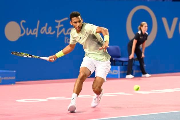 MONTPELLIER, FRANCE - FEBRUARY 1 : Felix AUGER-ALIASSIME (CAN) during the 2nd round of the ATP, Tennis Herren 250 Open Sud de France tournament vs. Arthur CAZAUX (FRA) in Montpellier, France on February 1st, 2024. TENNIS : Open Sud de France ATP 250 - 01 02 2024 ValentinaClaret Panoramic 