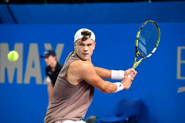 Sport Bilder des Tages MONTPELLIER, FRANCE - FEBRUARY 1 : Holger RUNE (DEN) during the 2nd round of the ATP, Tennis Herren 250 Open Sud de France tournament vs. Pablo LLAMAS RUIZ (ESP) in Montpellier, France on February 1st, 2024. TENNIS : Open Sud de France ATP 250 - 01 02 2024 ValentinaClaret Panoramic 
