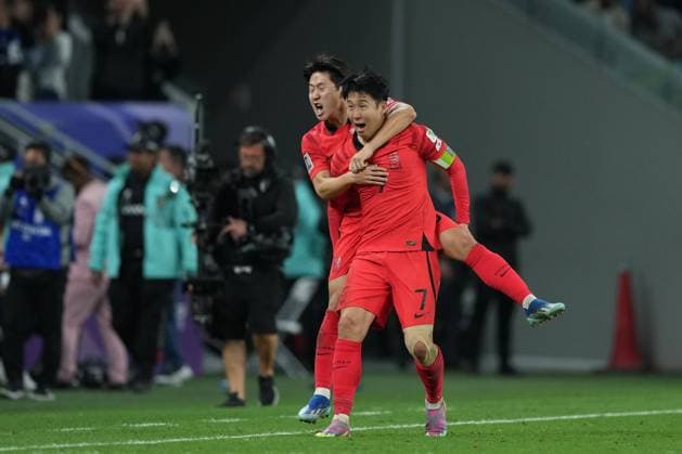 Football, South Korea national team, Controversy between Son Heung-Min and Lee Kang-In - Archive