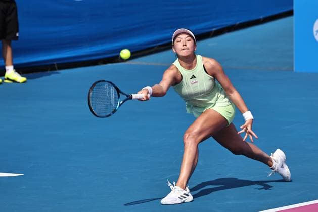 Wang Xinyu, CHN, during quarter finals at 2024 Thailand Open in Hua Hin, 02 02 2024