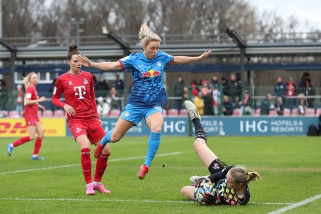 Bundesliga Women RB Leipzig vs 1 FC Köln, 03 02 24 Goalkeeper Paula Hoppe 12, 1 FC Köln has the ball in front of the onrushing Mimmi Larsson 14, RB Leipzig Football, Google Pixel Women Bundesliga, Season 2023 2024, 12 Matchday RB Leipzig vs 1 FC Köln on 03 02 24, RB Academy Cottaweg DFB REGULATIONS PROHIBIT ANY USE OF PHOTOGRAPHS AS IMAGE SEQUENCES AND OR QUASI VIDEO Copyright: xBEAUTIFULxSPORTS JanxKaeferx