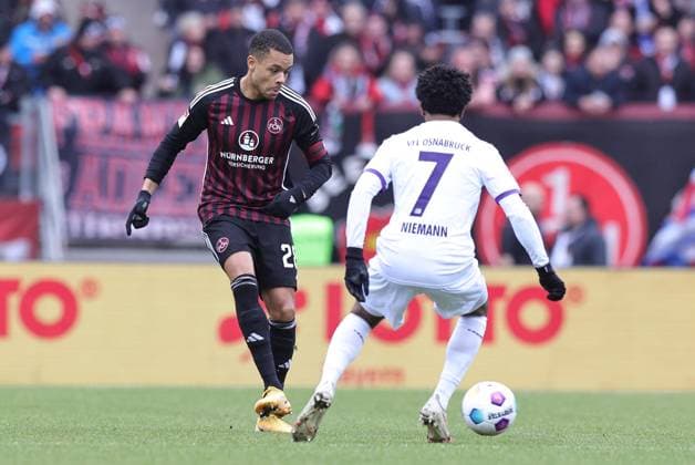 03 02 2024 Soccer Season 2023 2024 2 Soccer Bundesliga 20 Matchday 1 FC Nürnberg FCN Club VfL Osnabrück Sportfoto Zink DaMa xdaxmax DFL regulations prohibit any use of photographs as image sequences and or quasi video only for editorial use Jan Gyamerah 28, 1 FC Nürnberg FCN Noel Niemann 7, VfL Osnabrück