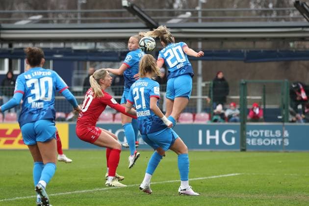 Bundesliga Women RB Leipzig vs 1 FC Köln, 03 02 24 Frederike Kempe 2, RB Leipzig and captain Victoria Krug 20, RB Leipzig clarify together by head Football, Google Pixel Women Bundesliga, Season 2023 2024, 12 Matchday RB Leipzig vs 1 FC Köln on 03 02 24, RB Academy Cottaweg DFB REGULATIONS PROHIBIT ANY USE OF PHOTOGRAPHS AS IMAGE SEQUENCES AND OR QUASI VIDEO Copyright: xBEAUTIFULxSPORTS JanxKaeferx