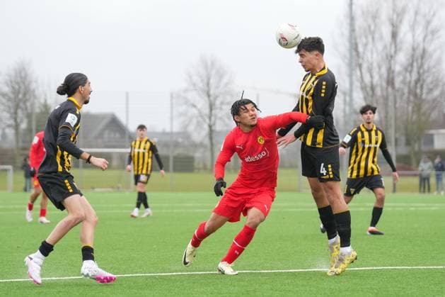 Friday, 03 02 2024 Season 2023 2024 15 Matchday A Junior Bundesliga at Sportpark am See, Eschweiler, Germany Alemannia Aachen U19 BV Borussia Dortmund U19 Paris Josua Brunner BVB