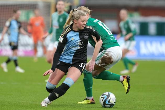 v li Selma Magnusdottir 1 FC Nürnberg, 37 on the ball, single image, full body, action, action, match scene, THE DFB GUIDELINES PROHIBIT ANY USE OF PHOTOGRAPHS AS IMAGE SEQUENCES AND OR QUASI VIDEO DFB REGULATIONS PROHIBIT ANY USE OF PHOTOGRAPHS AS IMAGE SEQUENCES AND OR QUASI VIDEO , 03 02 2024, Bremen Germany , Soccer, Google Pixel Womens Bundesliga, SV Werder Bremen 1 FC Nürnberg xobx