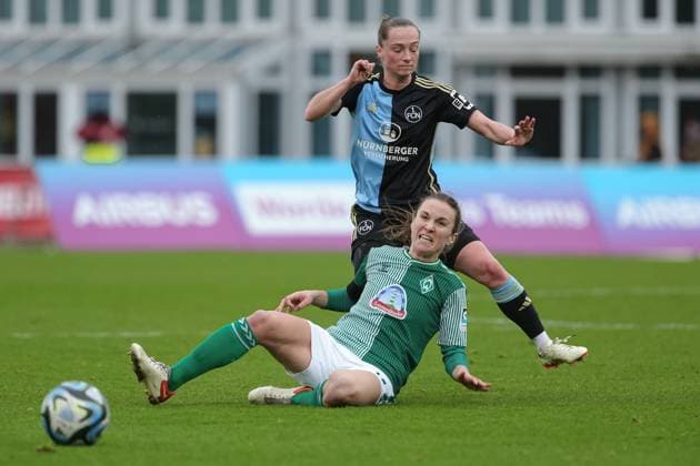 from left Vanessa Haim 1 FC Nürnberg, 19 and Michaela Brandenburg SV Werder Bremen, 14 in a duel, dynamic, action, action, game scene, THE DFB REGULATIONS PROHIBIT ANY USE OF PHOTOGRAPHS AS IMAGE SEQUENCES AND OR QUASI VIDEO , 03 02 2024, Bremen Germany , Football, Google Pixel Womens Bundesliga, SV Werder Bremen 1 FC Nürnberg xobx