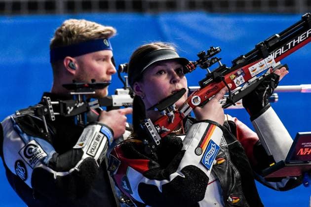 GER, Bundesliga Final Sport Shooting 2024 03 02 2024, ratiopharm arena, Neu Ulm, GER, Bundesliga Final Sport Shooting 2024, Air Rifle, Quarterfinal SSV Kronau vs SSG Kevelaer, in the picture Colin Fix SSV Kronau , Franziska Driessen SSG Kevelaer Photo nordphoto GmbH Hafner nordphotoxGmbHx xHafner nph00200