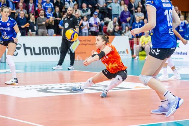 Roosa Koskelo Allianz MTV Stuttgart, 01 Ball acceptance Allianz MTV Stuttgart SC Potsdam, Sport, Volleyball Bundesliga, Women, VBL, Season 2023 24, 03 02 2024, Stuttgart SCHARRena , DEU Allianz MTV Stuttgart SC Potsdam, Sport, Volleyball Bundesliga, Women, VBL, Season 2023 24, 03 02 2024, Stuttgart SCHARRena , DEU Stuttgart Copyright: xSandyxDinkelackerx EP_SDR