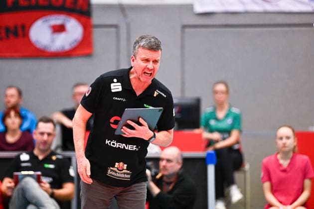 1 Volleyball Bundesliga Women, Dresdner SC vs SSC Palmberg Schwerin, Dresden, 03 02 2024 Alexander Waibl Head Coach Dresdner SC 1 Volleyball Bundesliga Women, Dresdner SC vs SSC Palmberg Schwerin on 03 02 2024 at the Margon Arena Dresden Copyright: xBEAUTIFULxSPORTS Hoepnerx