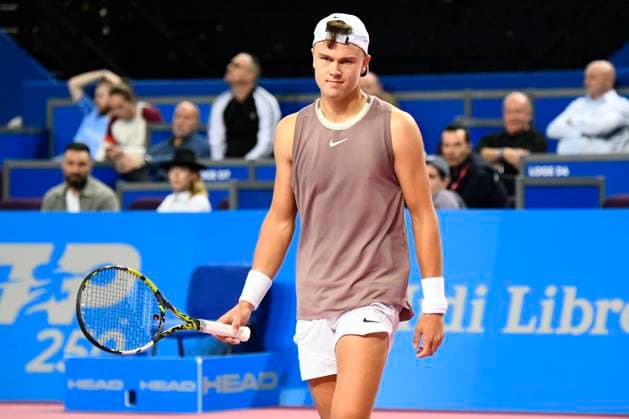 MONTPELLIER, FRANCE - FEBRUARY 3 : Holger RUNE (DEN) frustration during the 1 2 final of the ATP, Tennis Herren 250 Open Sud de France tournament vs. Borna CORIC (CRO) in Montpellier, France on February 3rd, 2024. TENNIS : Open Sud de France ATP 250 - 03 02 2024 ValentinaClaret Panoramic 