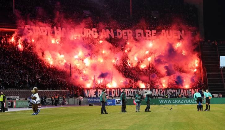 Pyrotechnics, Bengalos, fireworks in the Hamburg fan block Sport Football Soccer DFL 2 Bundesliga Men 20 Matchday Season 2023 2024 03 02 2024 Hertha BSC Berlin vs Hamburger SV HSV DFL regulations prohibit any use of photographs as image sequences and or quasi video