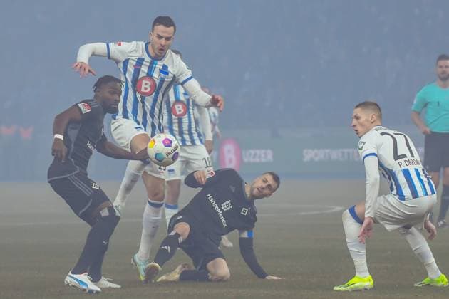 Soccer 2 Bundesliga, Hertha BSC Hamburger SV 03 02 2024, xdanx, Soccer 2 Bundesliga, Hertha BSC Hamburger SV, v l Stephan Ambrosius Hamburger SV 35 ,Haris Tabakovic Hertha BSC 25 ,Jonas Meffert Hamburger SV 23 ,duel, duel, fight, tackle DFL DFB REGULATIONS PROHIBIT ANY USE OF PHOTOGRAPHS as IMAGE SEQUENCES and or QUASI VIDEO Photo Daniel Lakomski Mix1 Berlin Olympiastadion Berlin Berlin Germany EN Copyright: xDanielxLakomskix
