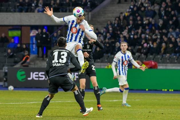 Soccer 2 Bundesliga, Hertha BSC Hamburger SV 03 02 2024, xdanx, Soccer 2 Bundesliga, Hertha BSC Hamburger SV, v l Guilherme Ramos Hamburger SV 13 ,Haris Tabakovic Hertha BSC 25 ,Zweikampf, Duell, Kampf, tackle DFL DFB REGULATIONS PROHIBIT ANY USE OF PHOTOGRAPHS as IMAGE SEQUENCES and or QUASI VIDEO Foto Daniel Lakomski Mix1 Berlin Olympiastadion Berlin Berlin Germany EN Copyright: xDanielxLakomskix