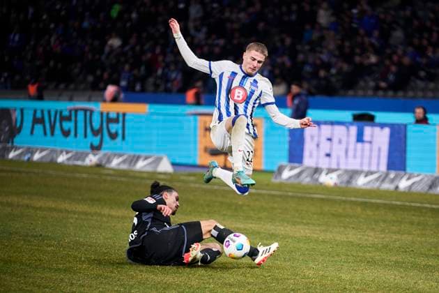 Marten Winkler Hertha BSC, 22 , GER, Hertha BSC vs Hamburger SV, Soccer Men, 2 Bundesliga, Season 2023 2024, 20 Matchday, 03 02 2024 DFL REGULATIONS PROHIBIT ANY USE OF PHOTOGRAPHS AS IMAGE SEQUENCES AND OR QUASI VIDEO GER, Hertha BSC vs Hamburger SV, Soccer Men, 2 Bundesliga, Season 2023 2024, 20 Matchday, 03 02 2024 Berlin Copyright: xEibner-Pressefotox xClaudiusxRauchx EP_CRH