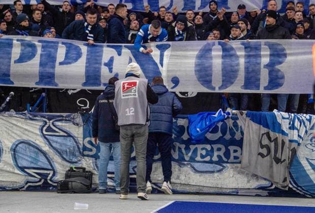 Soccer, Men, Season 2023 2024, 2 Bundesliga 20 Matchday , Hertha BSC Hamburger SV, Fans of Hertha protest against the potential investor of the DFL with tennis balls, the game is interrupted, Coach Pal Dardai Hertha BSC in the Ostkurve to talk to Ultras, 03 02 2024, Copyright: xSebastianxRäppold MatthiasxKochx