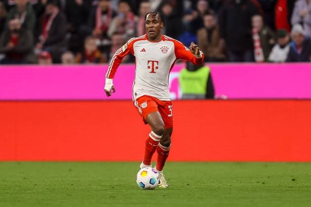 Germany, Muenchen, 03 02 2024, Allianz Arena, FC Bayern Muenchen vs Borussia Moenchengladbach 1 Bundesliga, Mathys Tel FC Bayern Muenchen controls the ball Munich Allianz Arena Germany eu-images-048