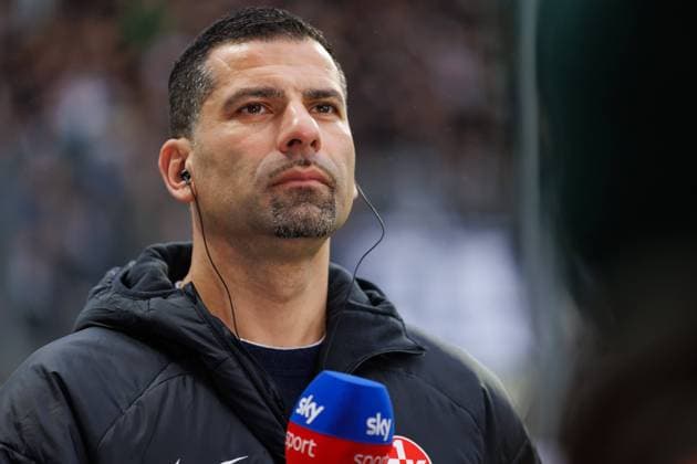 Dimitrios Grammozis Coach 1 FC Kaiserslautern , SV Elversberg vs 1 FC Kaiserslautern, Football, 2 Bundesliga, Matchday 20, Season 2023 2024, 04 02 2024 SV Elversberg vs 1 FC Kaiserslautern, Football, 2 Bundesliga, Matchday 20, Season 2023 2024, 04 02 2024 Elversberg Copyright: xEibner-Pressefoto AlexanderxNeisx EP_ANS