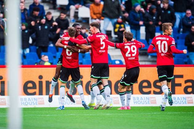 04 02 2024 Soccer, 2023 2024, 1 Bundesliga, Matchday 20, Hannover 96 FC Hansa Rostock Cheering after the 1 0 goal for Hannover , L R Fabian Kunze Hannover , Derrick Köhn Hannover , Phil Neumann Hannover , Kolja Oudenne Hannover , Sebastian Ernst Hannover DFL REGULATIONS PROHIBIT ANY USE OF PHOTOGRAPHS AS IMAGE SEQUENCES AND OR QUASI VIDEO