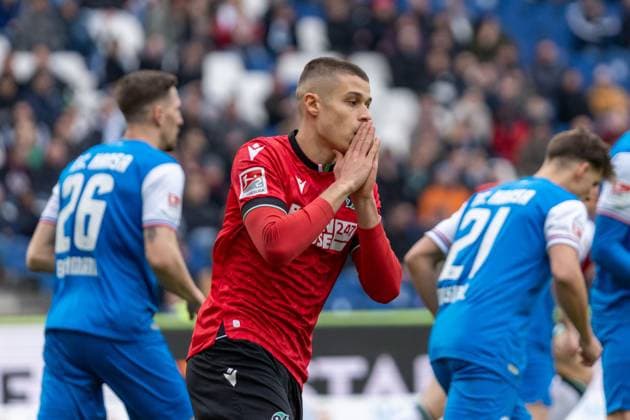 Nicolo Tresoldi Hannover 96, 09 GER, Hannover 96 vs FC Hansa Rostock, Football, 2 Bundesliga, Matchday 20, Season 2023 2024, 04 02 2024 DFL REGULATIONS PROHIBIT ANY USE OF PHOTOGRAPHS AS IMAGE SEQUENCES AND OR QUASI VIDEO Hannover 96 vs FC Hansa Rostock, Football, 2 Bundesliga, Matchday 20, Season 2023 2024, 04 02 2024 Hannover Copyright: xEibner-Pressefoto FabioxDeinertx EP_FDT