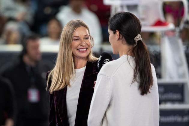 TENNIS - WTA, Tennis Damen Upper Austria Ladies Linz LINZ,AUSTRIA,04.FEB.24 - TENNIS - WTA Tour, Upper Austria Ladies Linz. Image shows Barbara Schett Eagle (AUT) and Ana Ivanovic (SRB).  GEPAxpictures xGintarexKarpaviciute