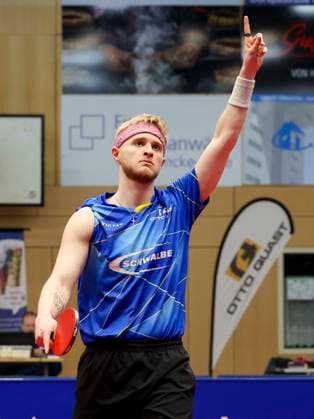 Romain Ruiz TTC Schwalbe Bergneustadt cheers, 1 German mens table tennis league, TTC Schwalbe Bergneustadt vs Borussia Düsseldorf, Burstenhalle, 04 02 2024, Bergneustadt, Germany