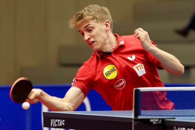 Anton Kaellberg Borussia Duesseldorf controls the ball, 1 mens table tennis Bundesliga, TTC Schwalbe Bergneustadt vs Borussia Düsseldorf, Burstenhalle, 04 02 2024, Bergneustadt, Germany