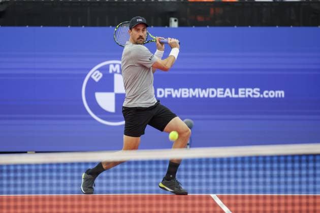 DALLAS, TX - FEBRUARY 04: Steve Johnson (USA) hits a backhand during the Dallas Open on February 4, 2024 at Styslinger Altec Tennis Complex in Dallas, TX.(Photo by George Walker Icon Sportswire) TENNIS: FEB 04 Dallas Open EDITORIAL USE ONLY Icon24020403