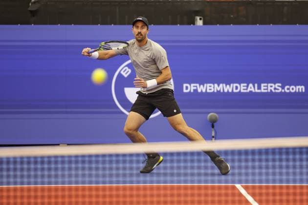 DALLAS, TX - FEBRUARY 04: Steve Johnson (USA) hits a forehand during the Dallas Open on February 4, 2024 at Styslinger Altec Tennis Complex in Dallas, TX.(Photo by George Walker Icon Sportswire) TENNIS: FEB 04 Dallas Open EDITORIAL USE ONLY Icon24020405