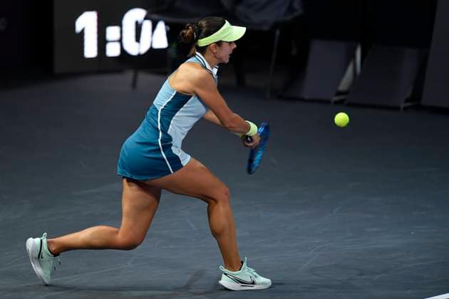 Viktoriya Tomova v Camila Osorio - Transylvania Open 2024 Round Of 32 Viktoriya Tomova of Bulgaria is in action during her match against Camila Osorio of Colombia at the Transylvania Open Qualifying Day 1: Women s WTA, Tennis Damen 250 Tournament in Cluj-Napoca, Romania, on February 3, 2024. Cluj-Napoca Romania  Copyright: xAlexxNicodimx originalFilename:nicodim-notitle240205_np4NQ.jpg