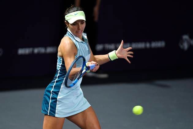 Viktoriya Tomova v Camila Osorio - Transylvania Open 2024 Round Of 32 Viktoriya Tomova of Bulgaria is in action during her match against Camila Osorio of Colombia at the Transylvania Open Qualifying Day 1: Women s WTA, Tennis Damen 250 Tournament in Cluj-Napoca, Romania, on February 3, 2024. Cluj-Napoca Romania  Copyright: xAlexxNicodimx originalFilename:nicodim-notitle240205_npJSd.jpg