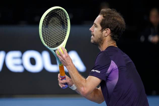 TENNIS OPEN 13 PHOTOPQR LA PROVENCE PENNANT Franck ; Marseille ; 05 02 2024 ; Tennis : OPEN 13 Provence 2024 au Palais des sports de Marseille Match Roberto BAUTISTA AGUT (ESP) vs Richard GASQUET (FRA) (photo) ATP, Tennis Herren Open 13 in Marseille, on February 05, 2024 Marseille Marseille France  Copyright: xPHOTOPQR LAxPROVENCE MAXPPPxPENNANTxFranckx 20240205PVL9110 20240205PVL9110
