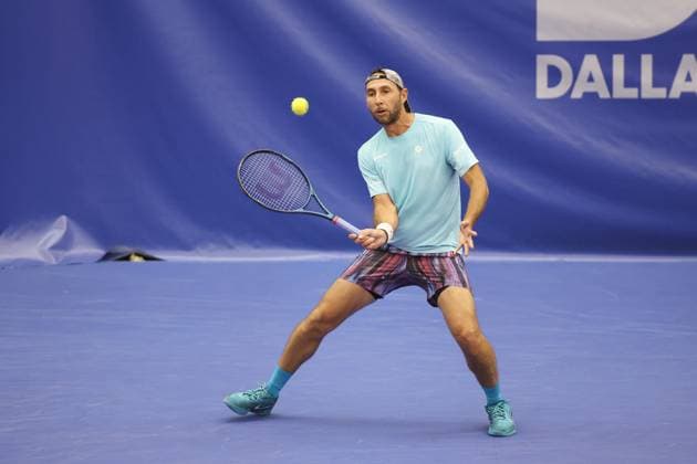 DALLAS, TX - FEBRUARY 05: Santiago Gonzalez (MEX) hits a forehand during the Dallas Open on February 5, 2024 at Styslinger Altec Tennis Complex in Dallas, TX. (Photo by George Walker Icon Sportswire) TENNIS: FEB 05 Dallas Open EDITORIAL USE ONLY Icon24020544