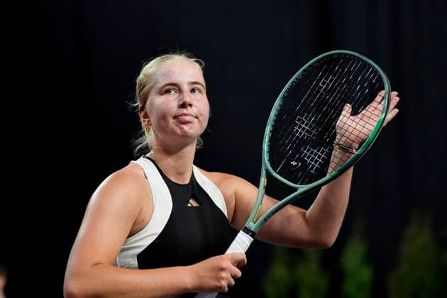 Nadia Podorska v Clara Tauson - Transylvania Open 2024 Round Of 32 Clara Tauson of Denmark in action during her game against Nadia Podorska of Argentina At The Transylvania Open 2024 Round Of 32 Women s WTA, Tennis Damen 250 Tournament In Cluj-Napoca, Romania, On February 5, 2024. Cluj-Napoca Romania  Copyright: xAlexxNicodimx originalFilename:nicodim-notitle240205_npXoR.jpg