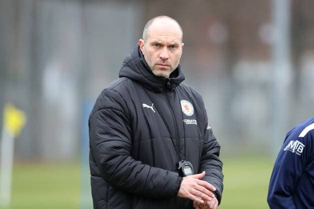 Braunschweig Training Braunschweig, 06 02 2024, FUßBALL Eintracht Braunschweig, 2 BL, Season 2023 24, Training, Head Coach Daniel Scherning Eintracht Braunschweig Braunschweig