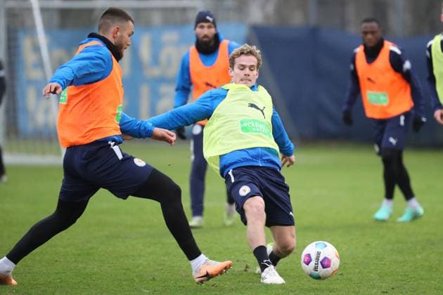 Braunschweig Training Braunschweig, 06 02 2024, FUßBALL Eintracht Braunschweig, 2 BL, Season 2023 24, Training, Hasan Kurucay Eintracht Braunschweig , Hampus Finndell Eintracht Braunschweig Braunschweig