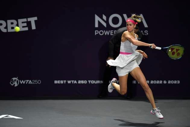 Harriet Dart V Anna Bondar - Transylvania Open 2024 Round Of 32 Anna Bondar of Hungary in action during her game against Harriet Dart of Great Britain At The Transylvania Open 2024 Round Of 32 Women s WTA, Tennis Damen 250 Tournament In Cluj-Napoca, Romania, On February 6, 2024. Cluj-Napoca Romania  Copyright: xAlexxNicodimx originalFilename:nicodim-notitle240206_np2il.jpg