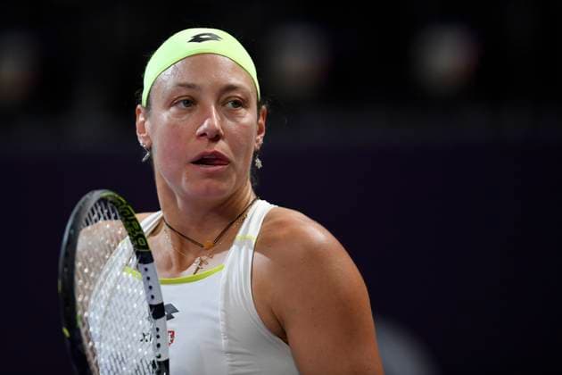 Alize Cornet Vs Yanina Wickmayer - Transylvania Open 2024 Round Of 32 Yanina Wickmayer of Belgium in action during her game against Alize Cornet of France At The Transylvania Open 2024 Round Of 32 Women s WTA, Tennis Damen 250 Tournament In Cluj-Napoca, Romania, On February 6, 2024. Cluj-Napoca Romania  Copyright: xAlexxNicodimx originalFilename:nicodim-notitle240206_npZmB.jpg