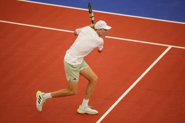 DALLAS, TX - FEBRUARY 06: Alex Michelsen (USA) hits a backhand during the Dallas Open on February 6, 2024 at Styslinger Altec Tennis Complex in Dallas, TX. (Photo by George Walker Icon Sportswire) TENNIS: FEB 06 Dallas Open EDITORIAL USE ONLY Icon24020603