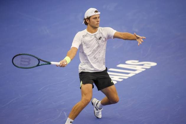 DALLAS, TX - FEBRUARY 06: Aleksandar Kovacevic (USA) hits a forehand during the Dallas Open on February 6, 2024 at Styslinger Altec Tennis Complex in Dallas, TX. (Photo by George Walker Icon Sportswire) TENNIS: FEB 06 Dallas Open EDITORIAL USE ONLY Icon24020660